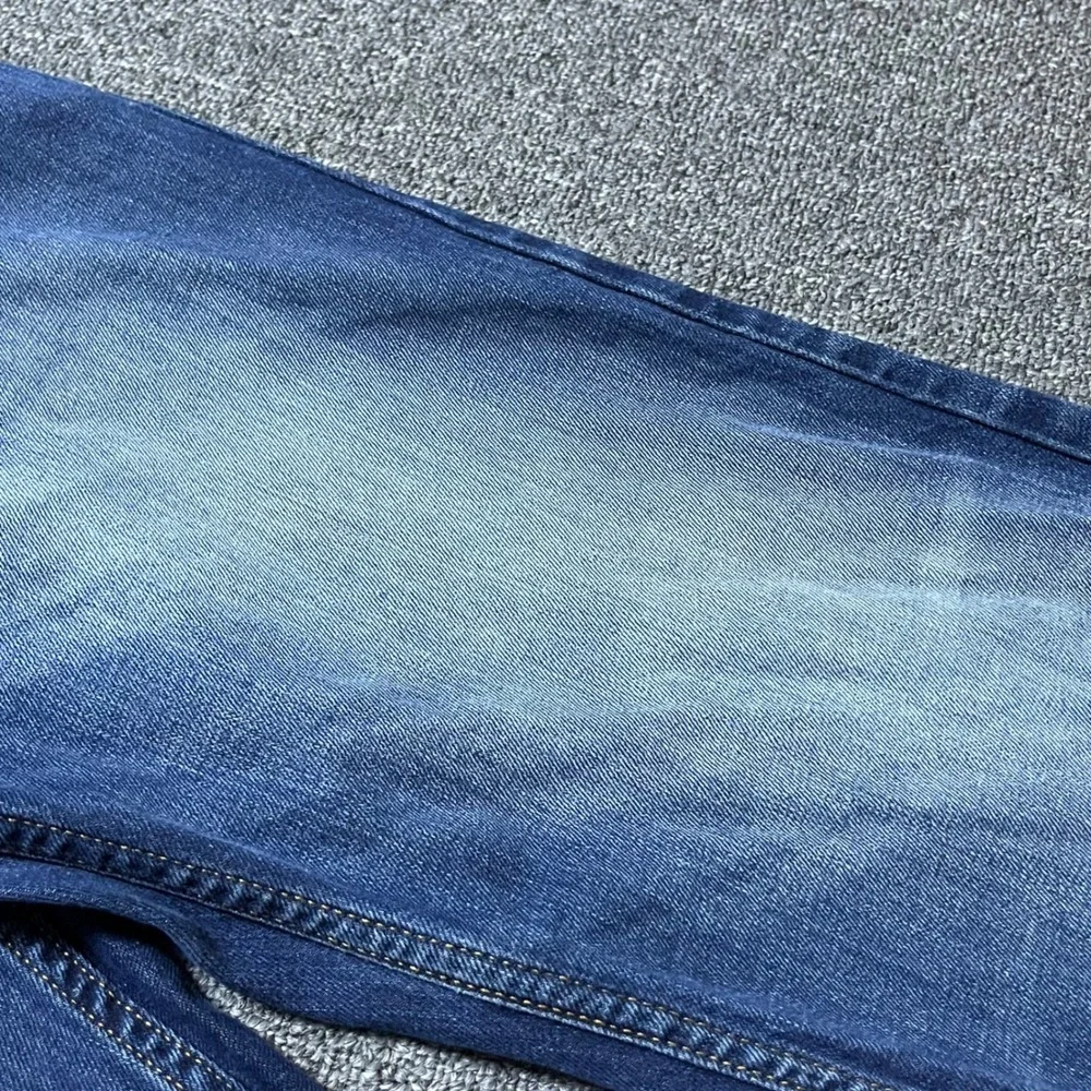 Levis 569 Straight Leg Jeans 33x32 Blue Denim Mid Wash Classic Streetwear